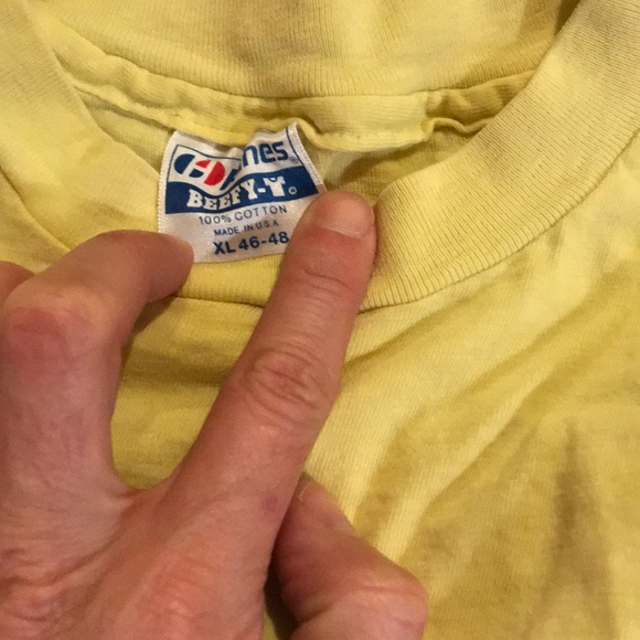 Two 80’s Single Stitch Hawaiian Restaurant T-shirt - Picture 3 of 4